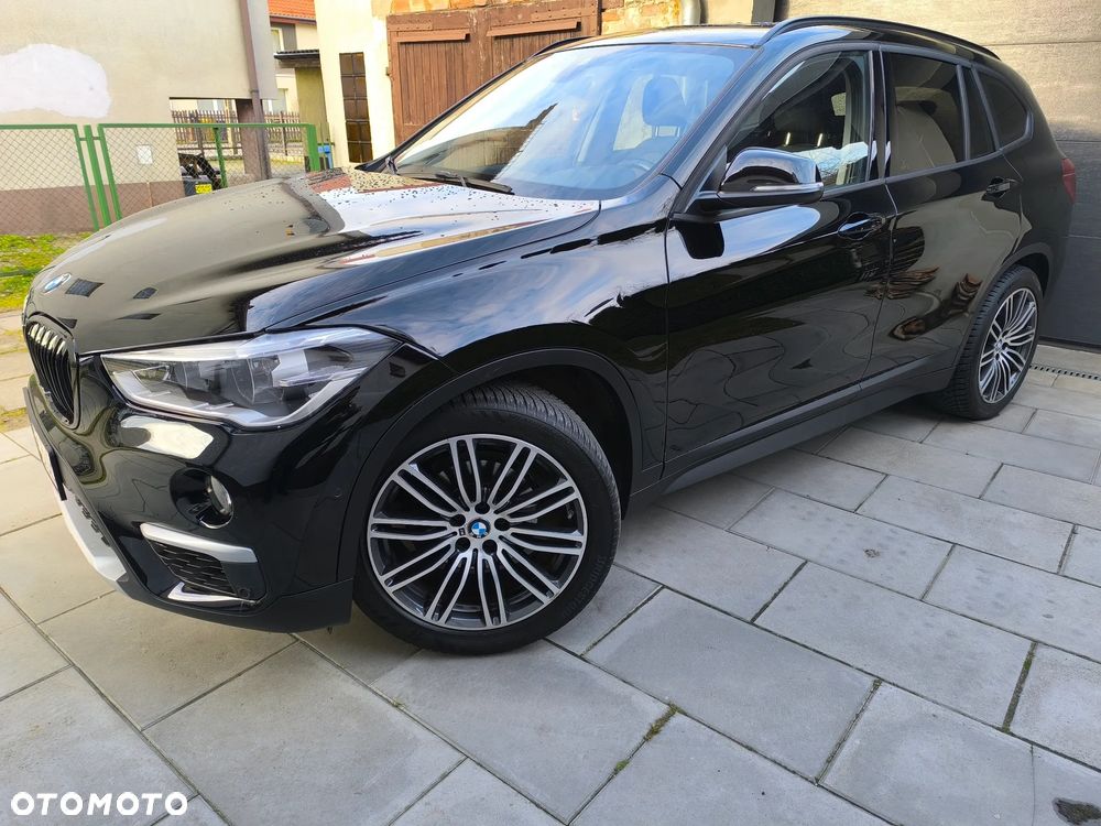 BMW X1 xDrive20d Advantage - 4