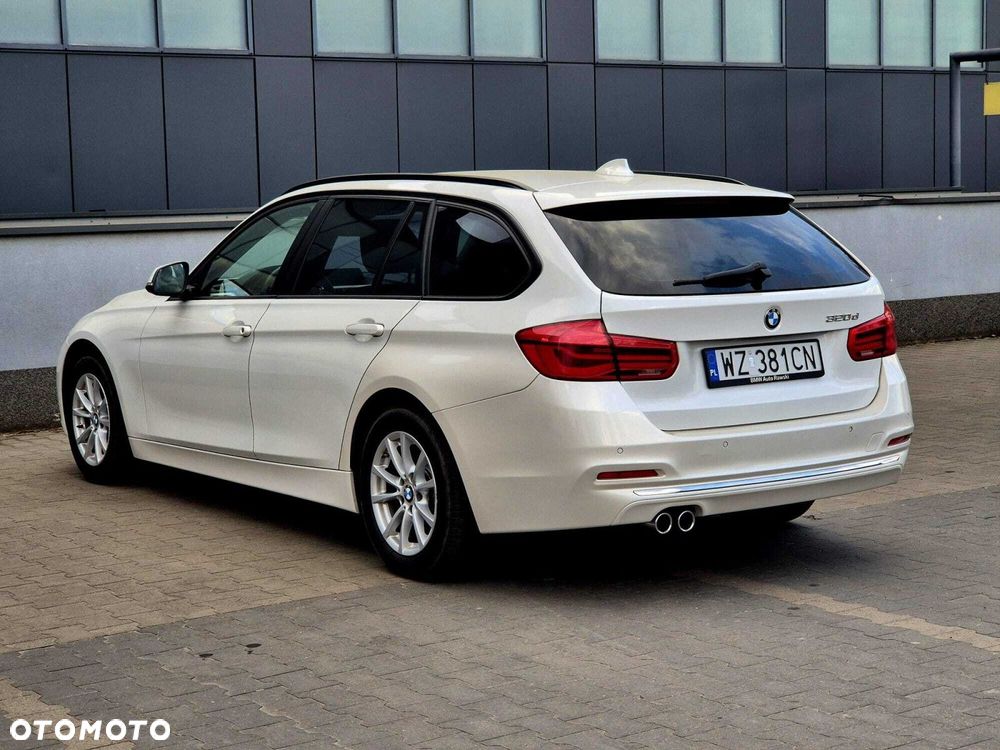 BMW Seria 3 320d - 14