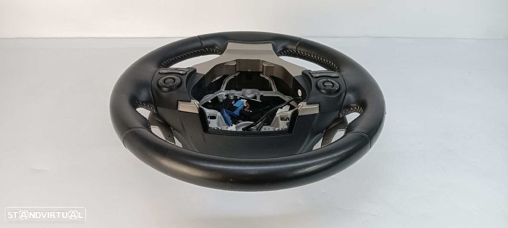 VOLANTE LEXUS IS 300H - 2