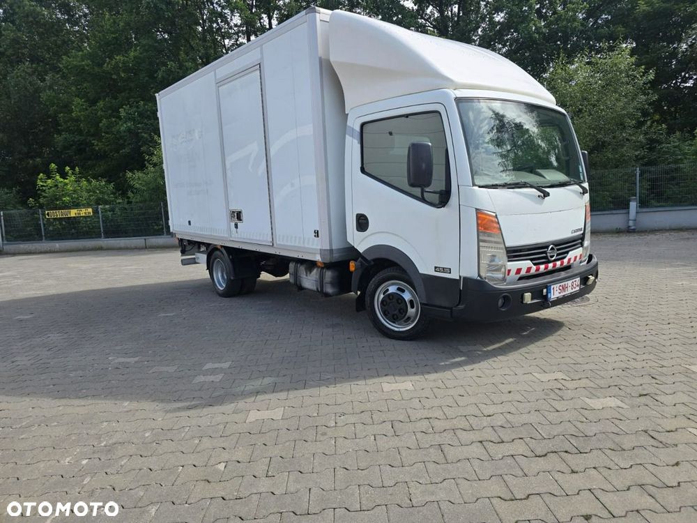 Nissan Cabstar - 1