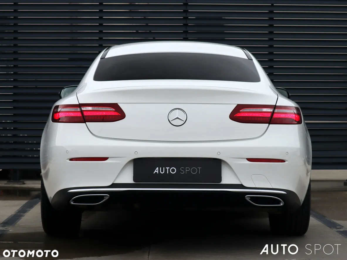 Mercedes-Benz Klasa E 220 d Coupe 9G-TRONIC - 8