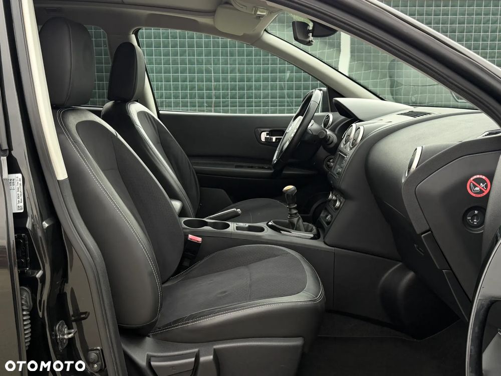 Nissan Qashqai+2 - 4