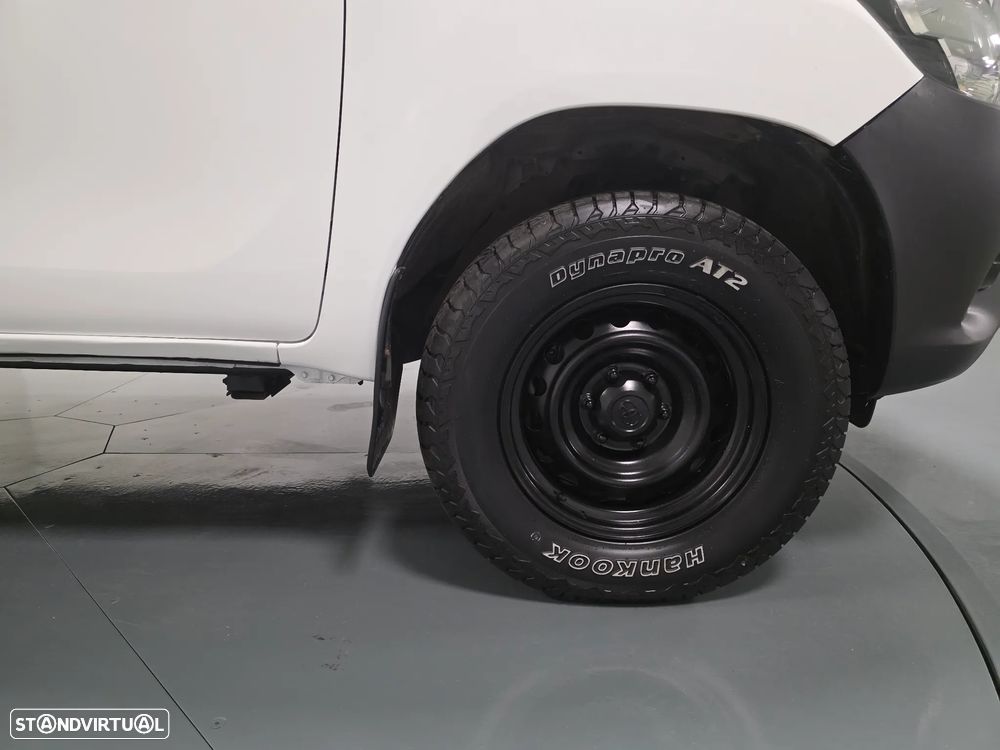 Toyota HILUX  2.4 D-4D 2WD CD - 4