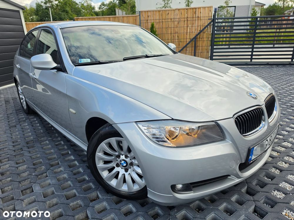BMW Seria 3 318d DPF - 1