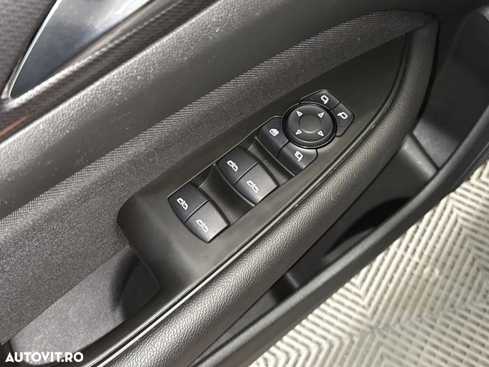 Opel Insignia - 15