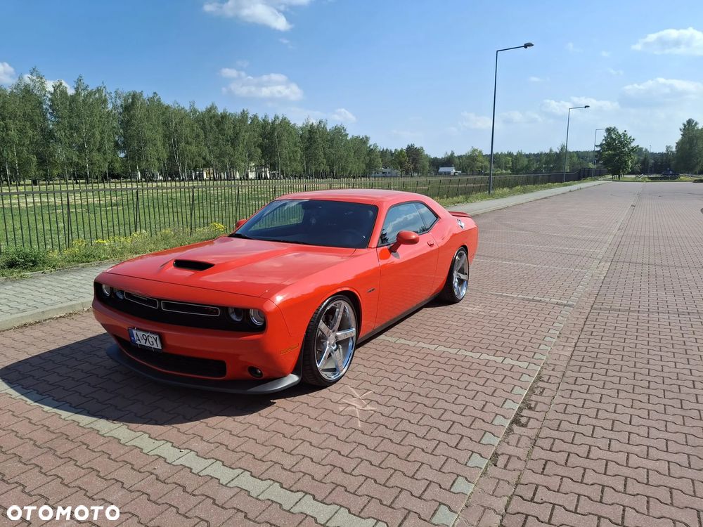 Dodge Challenger 5.7 R/T - 2