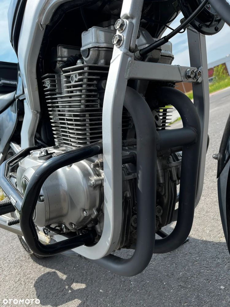 Suzuki GS - 4