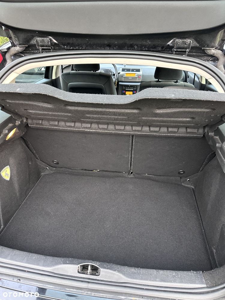 Citroën C4 1.4 16V X - 4