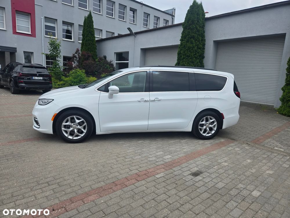 Chrysler Pacifica - 8