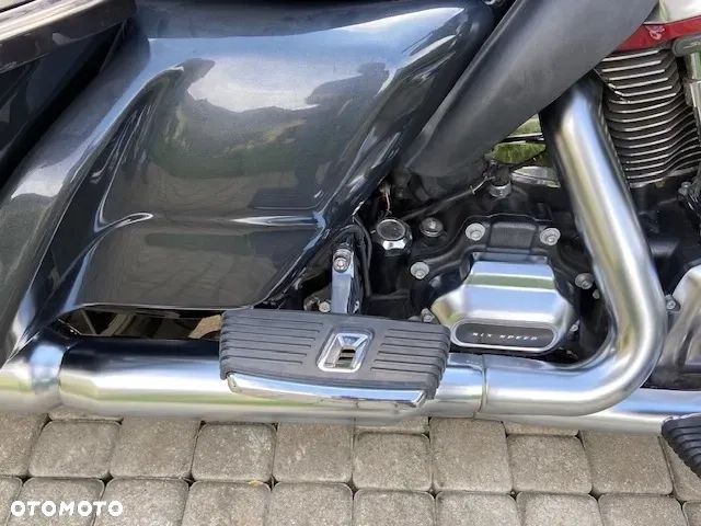 Harley-Davidson CVO Street Glide - 31