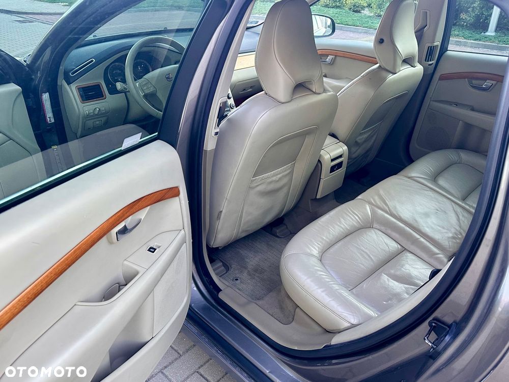 Volvo V70 2.0D Summum - 10