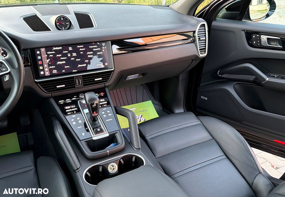 Porsche Cayenne Standard - 29