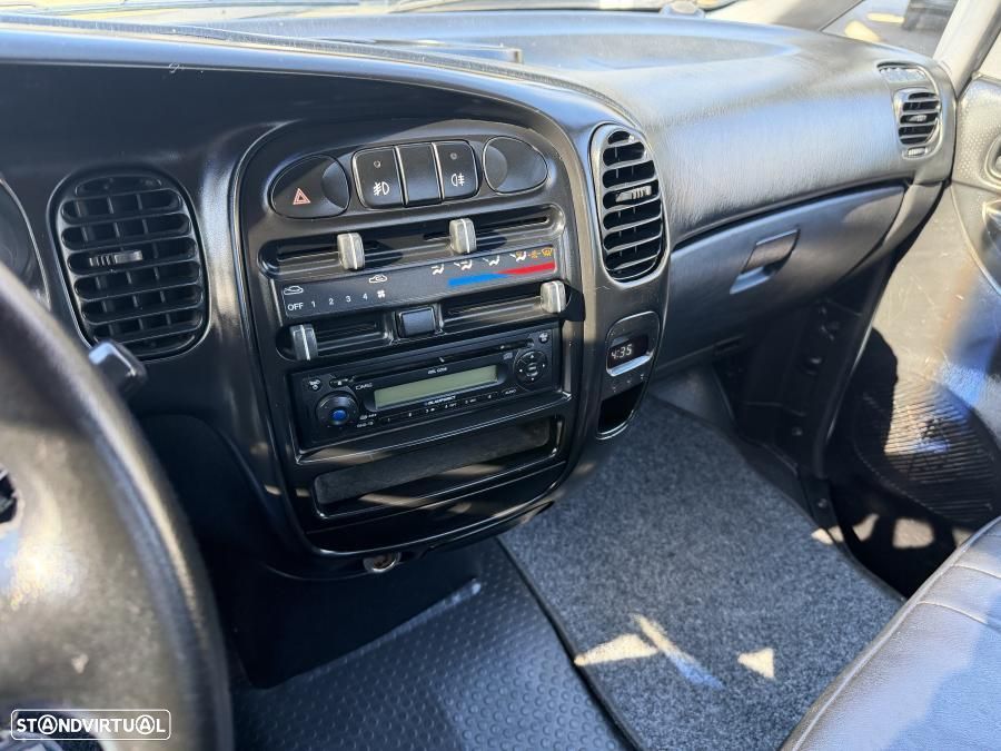 Hyundai H1 2.5 Tri-Basculante e Rodado Duplo - 13