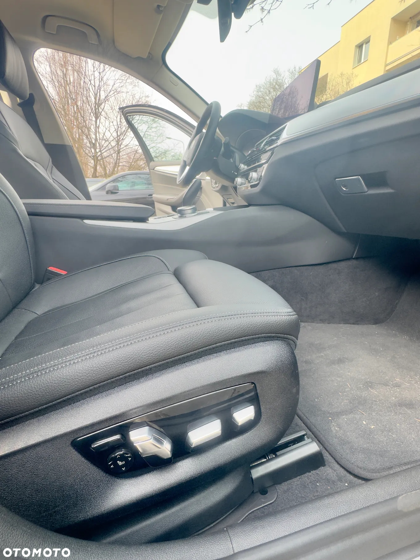 BMW Seria 5 530e - 17