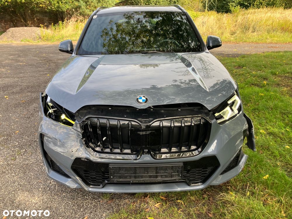 BMW X1 xDrive23i - 2