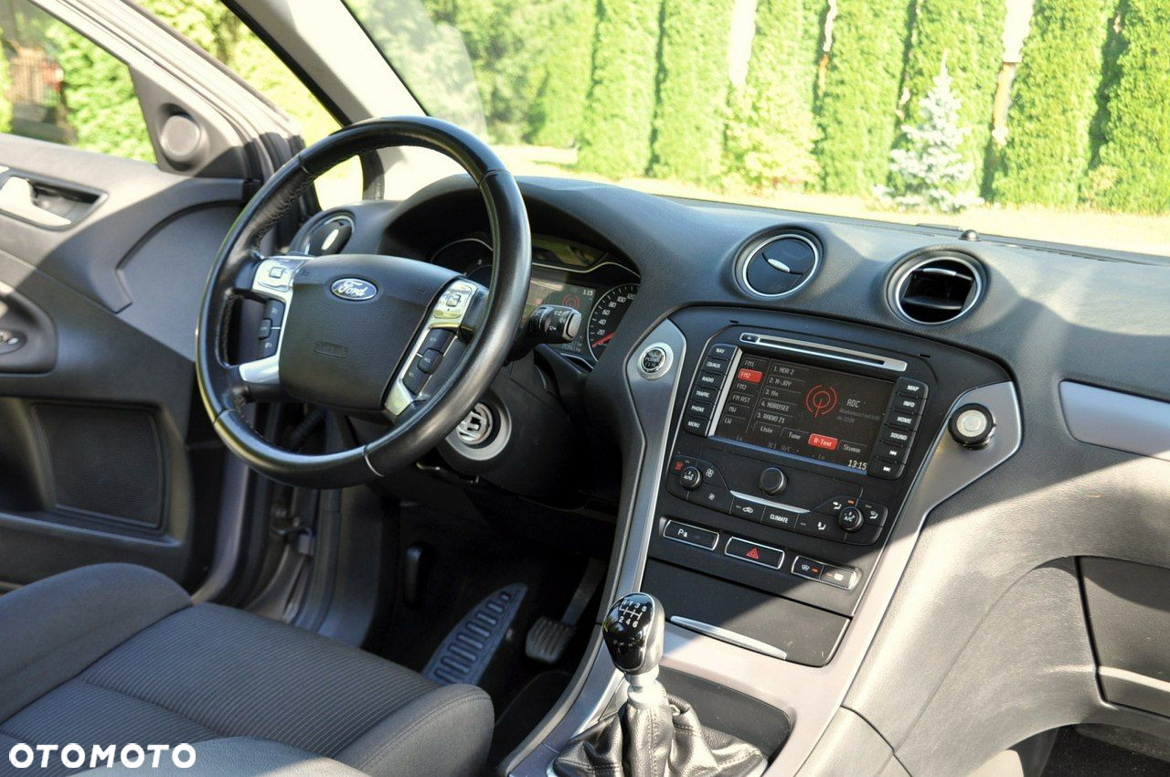 Ford Mondeo - 26