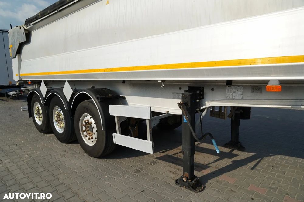 Benalu 557 BASCULĂ BENALU / 25 m³ / HYDROCLASP / ALUMINIU / 2X AXE RIDICABILE / PRELATĂ ELECTRICĂ / JANTE DIN ALIAJ / - 8