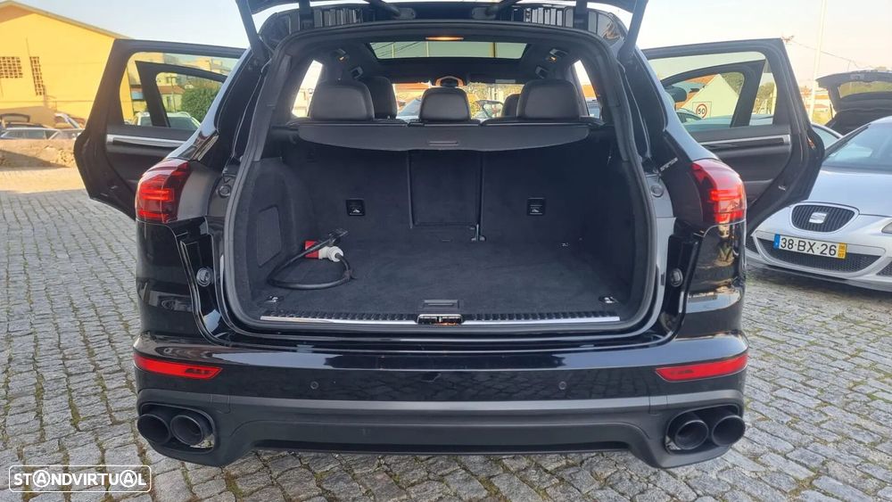 Porsche Cayenne S E-Hybrid - 26
