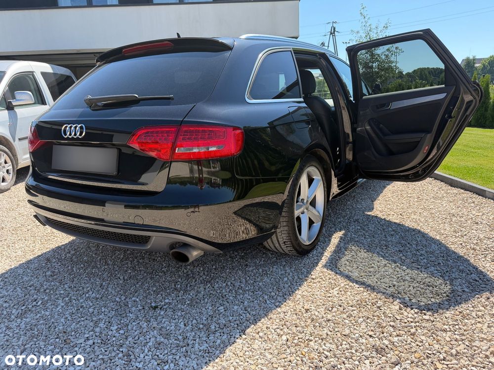 Audi A4 Avant - 11