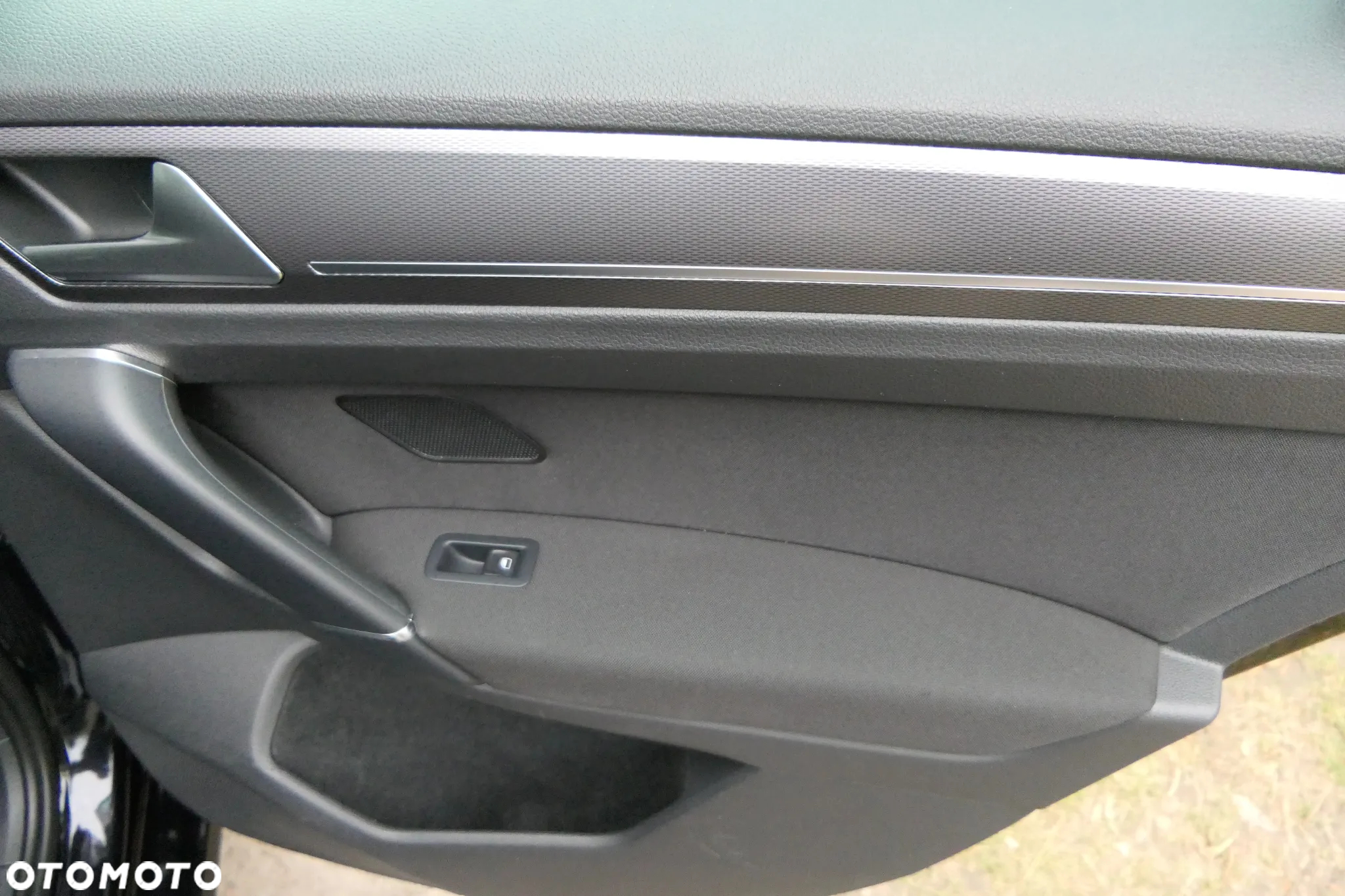Volkswagen Golf Sportsvan VII SV 1.6 TDI BMT Highline - 32