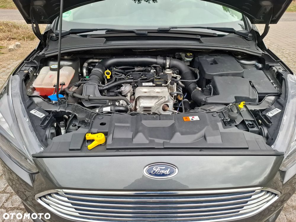 Ford Focus 1.0 EcoBoost Titanium - 27