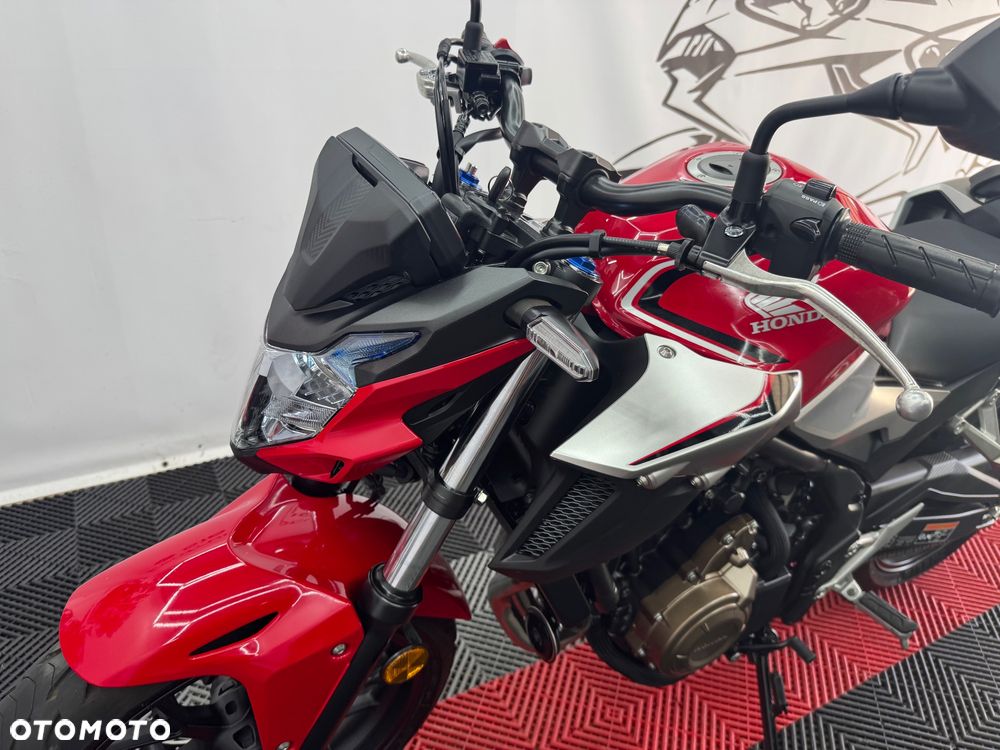 Honda CB - 12
