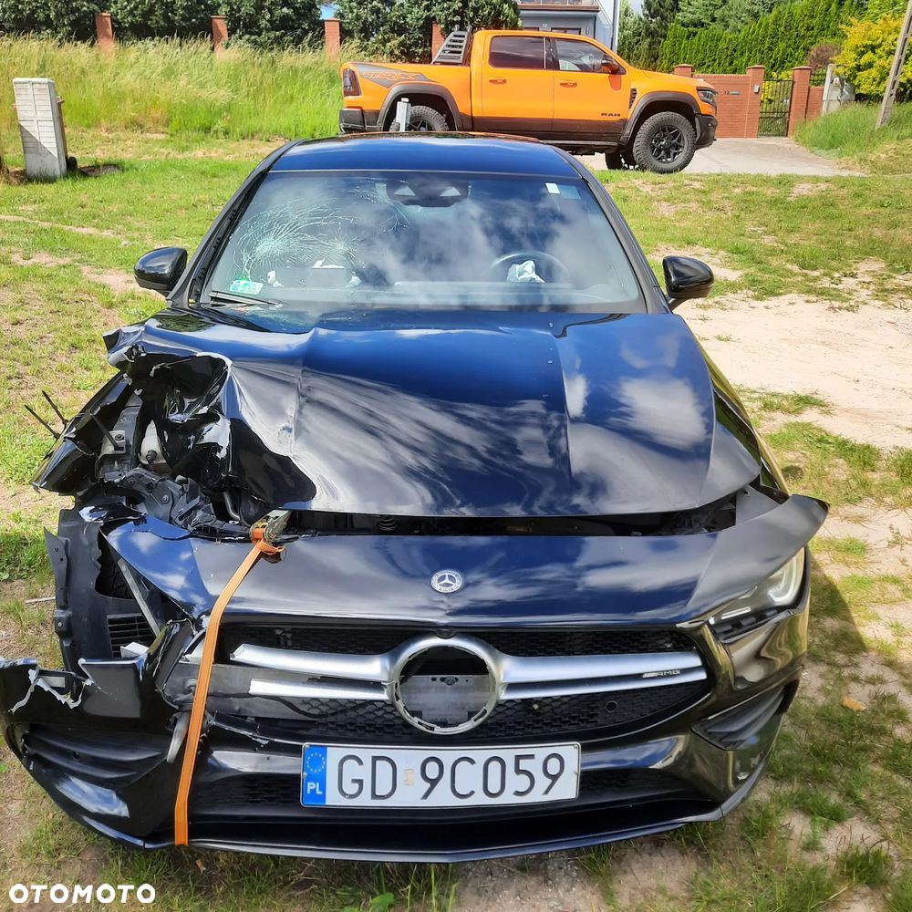 Mercedes-Benz CLA AMG 35 4-Matic 7G-DCT - 2