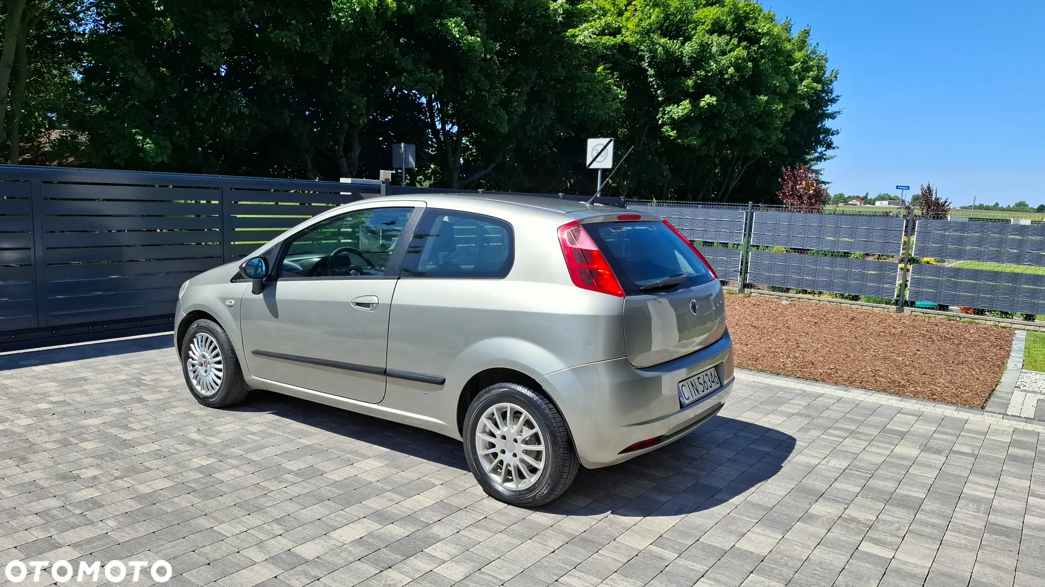 Fiat Grande Punto - 4