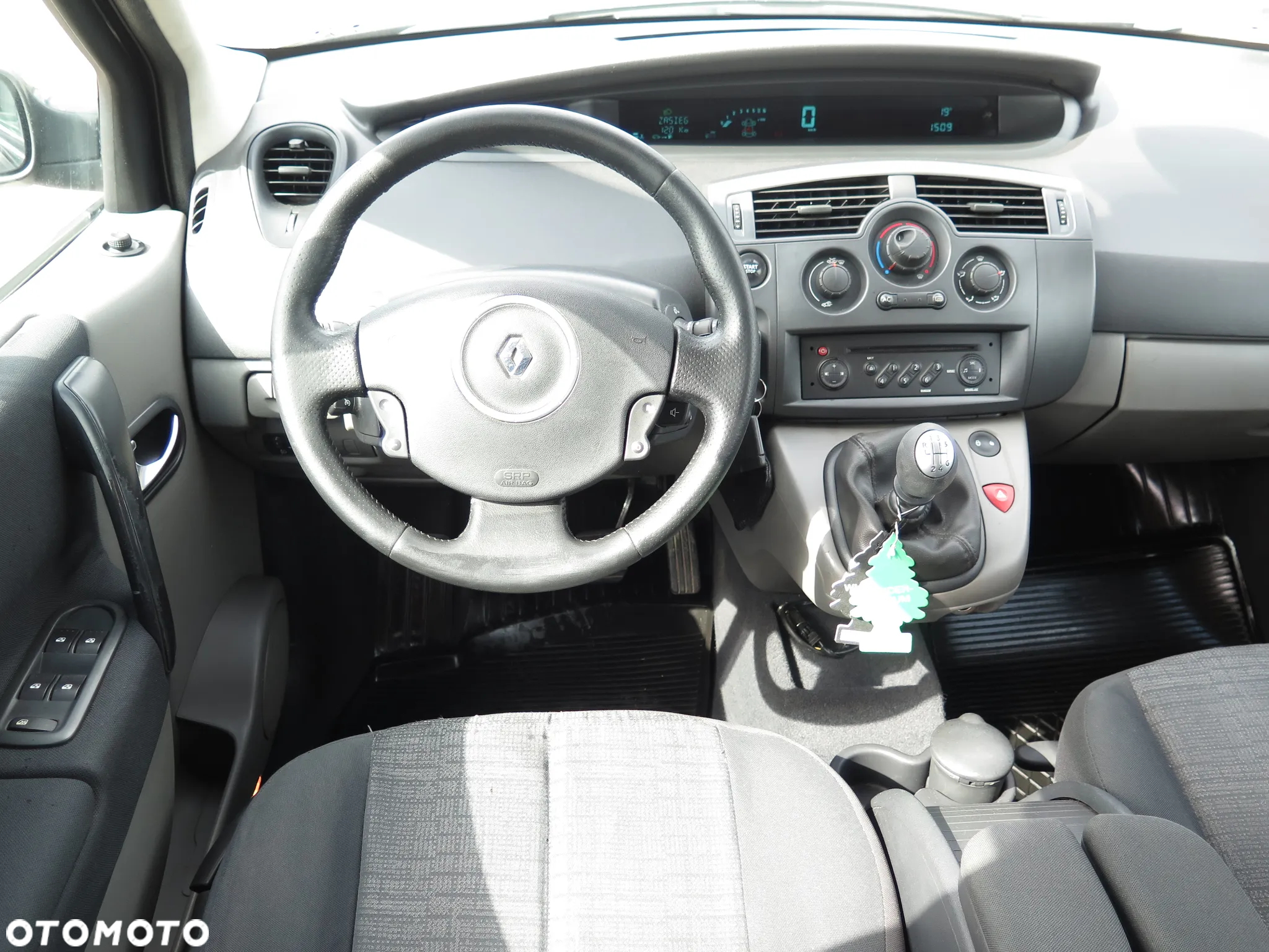 Renault Scenic 1.6 16V 110 Authentique - 15