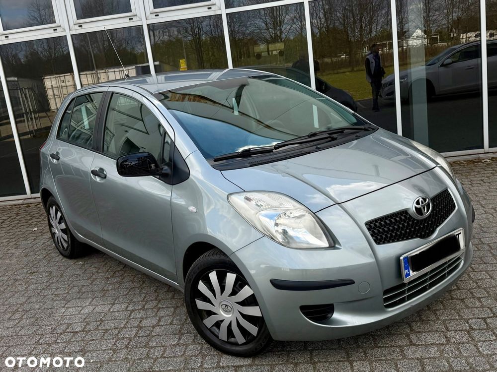 Toyota Yaris 1.3 Luna A/C - 26