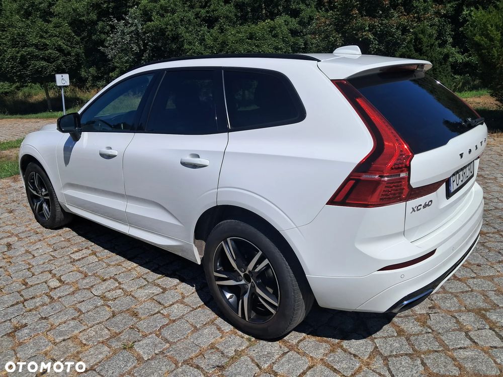 Volvo XC 60 B4 B R-Design - 11