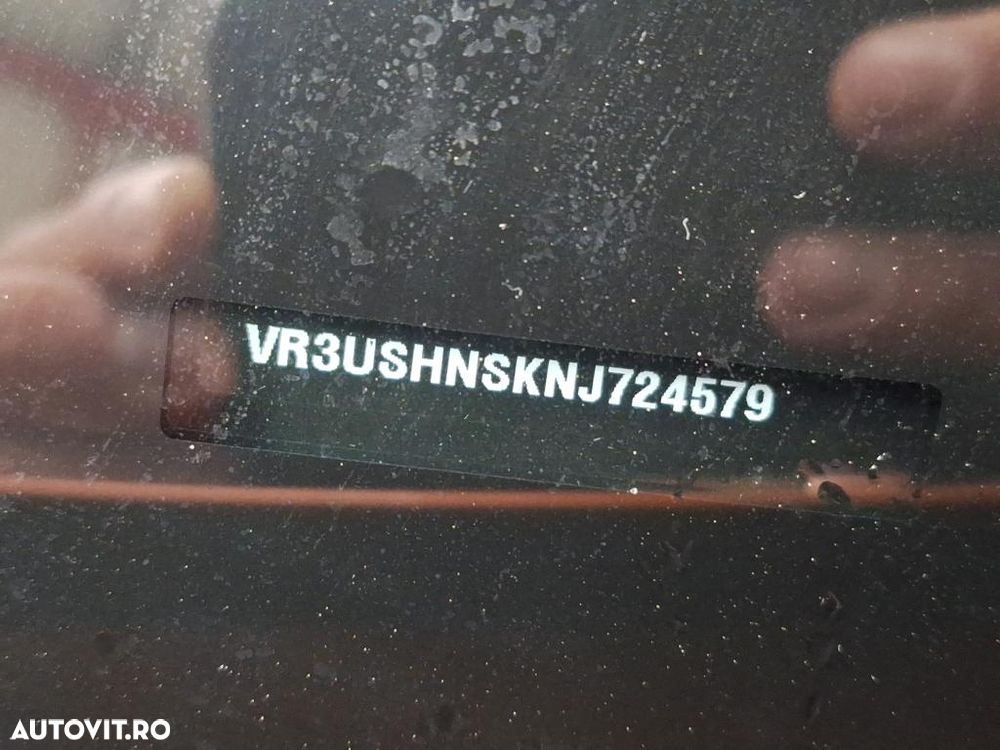 Peugeot 2008 1.2 L PureTech STT Allure - 15