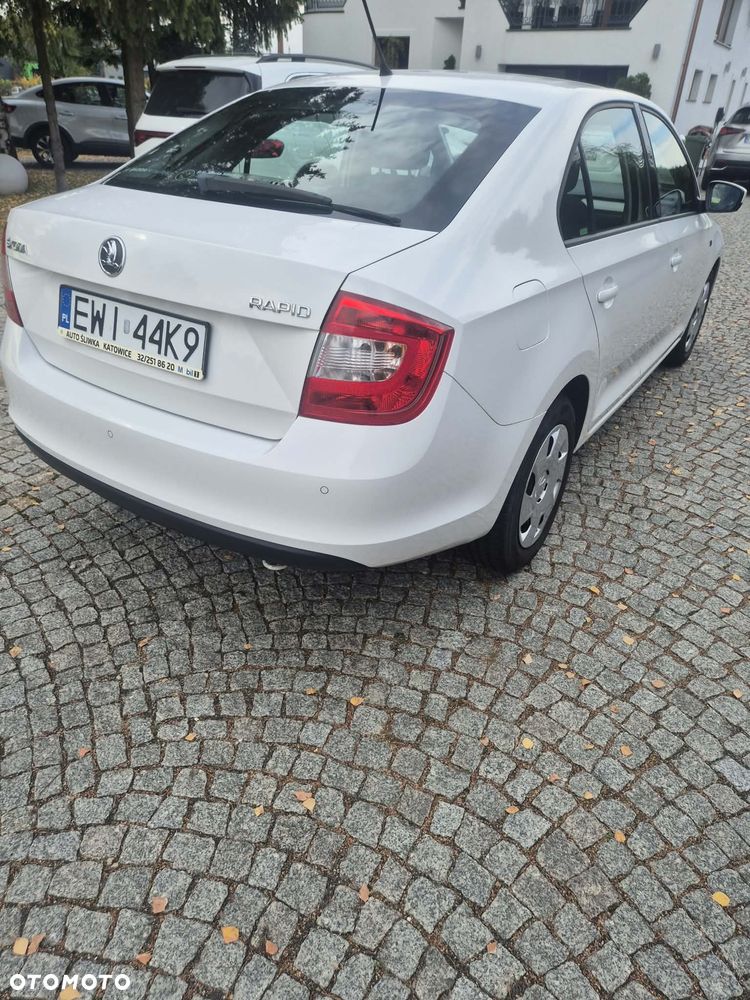 Skoda RAPID - 8