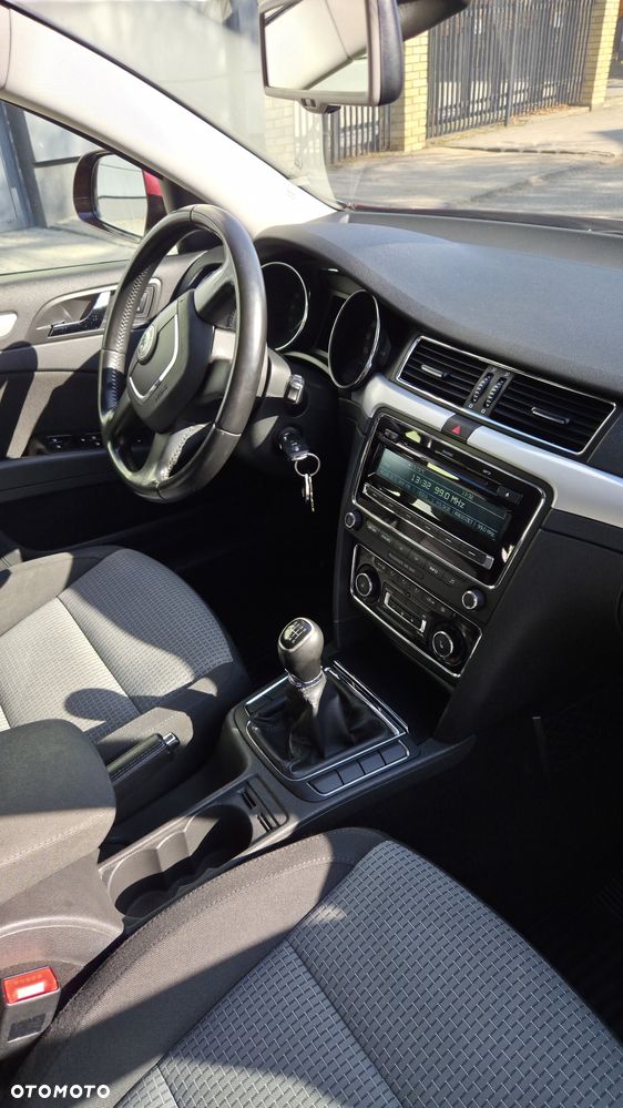 Skoda Superb 2.0 TDI Comfort - 14