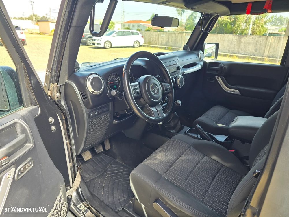 Jeep Wrangler - 6