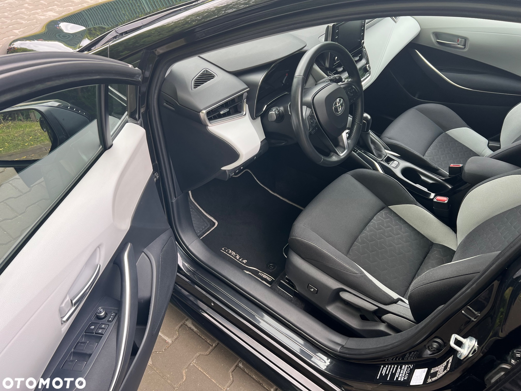 Toyota Corolla 2.0 Hybrid Comfort - 14