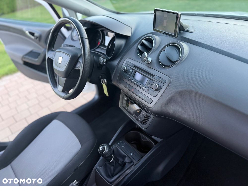 Seat Ibiza 1.4 16V Style - 30