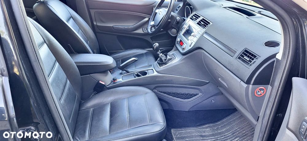 Ford Kuga 2.5 Titanium - 24