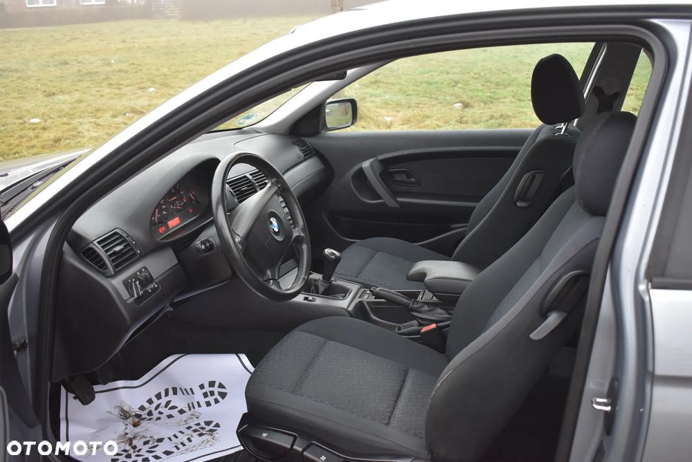 BMW Seria 3 318ti - 22