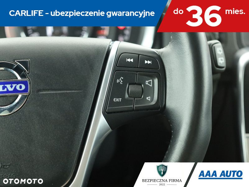 Volvo V60 Cross Country - 18
