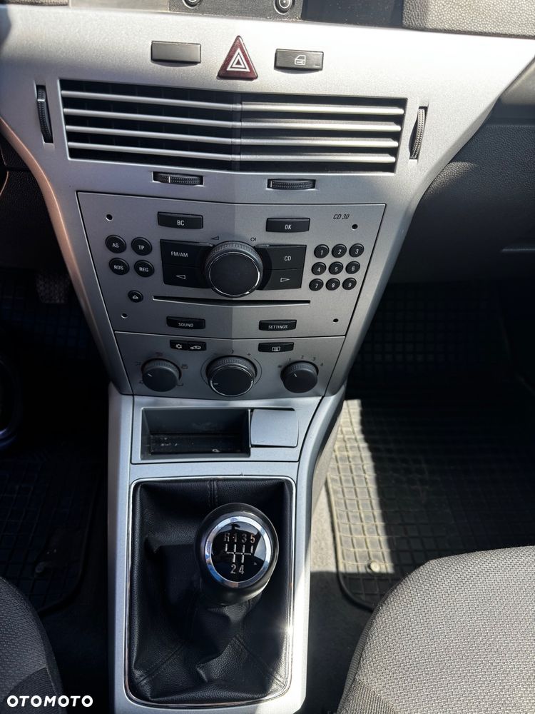 Opel Astra 1.4 - 9