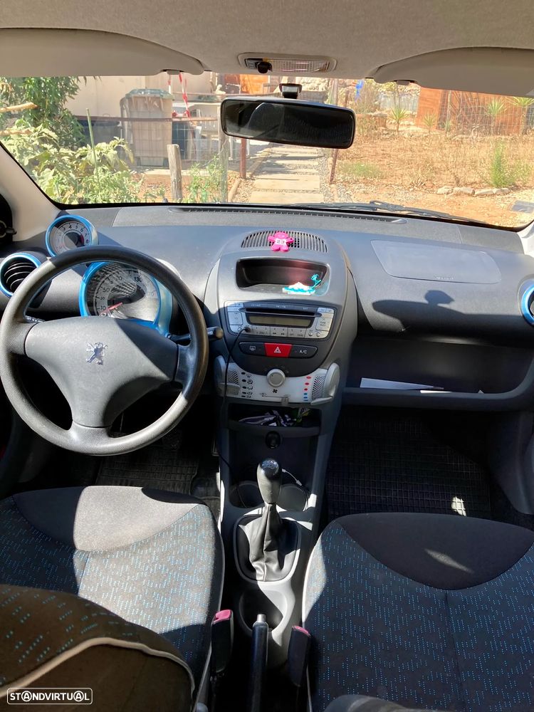 Peugeot 107 1.0 Urban Style - 12
