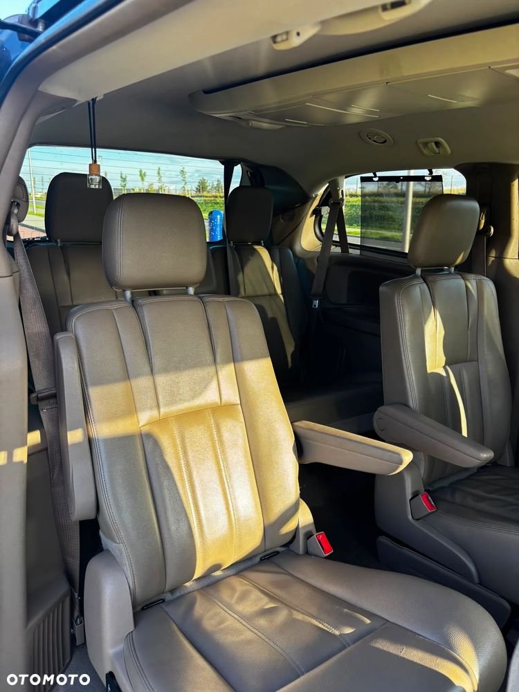 Chrysler Town & Country 3.6 Touring - 10