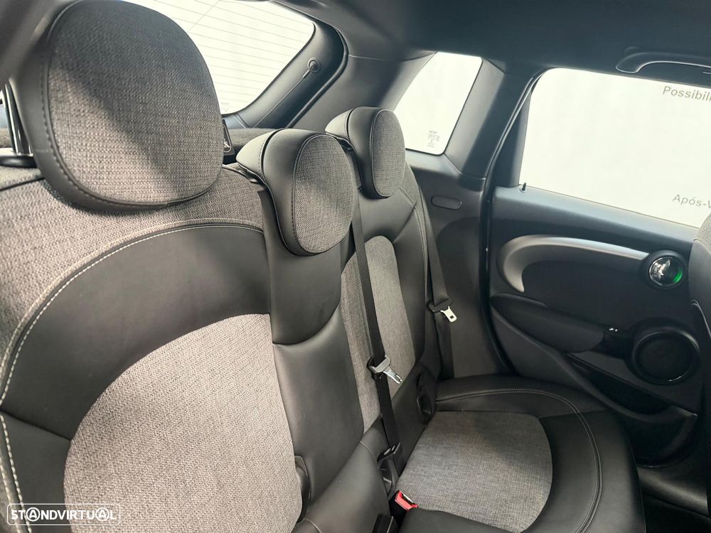 MINI 5 Portas Cooper D - 23