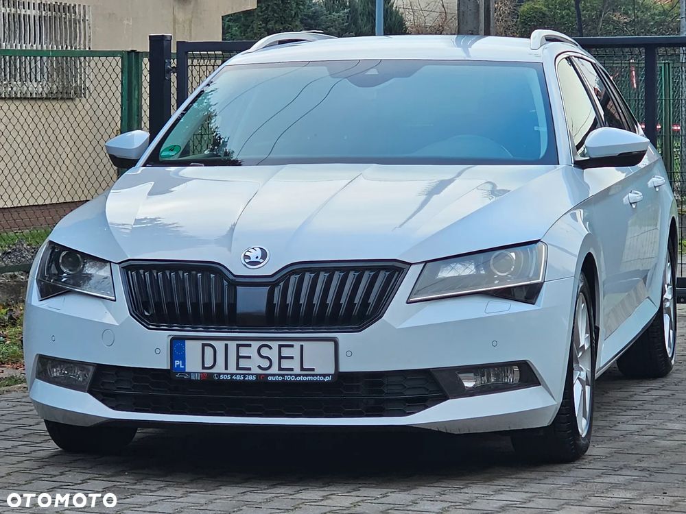 Skoda Superb 2.0 TDI DSG Premium Edition - 1