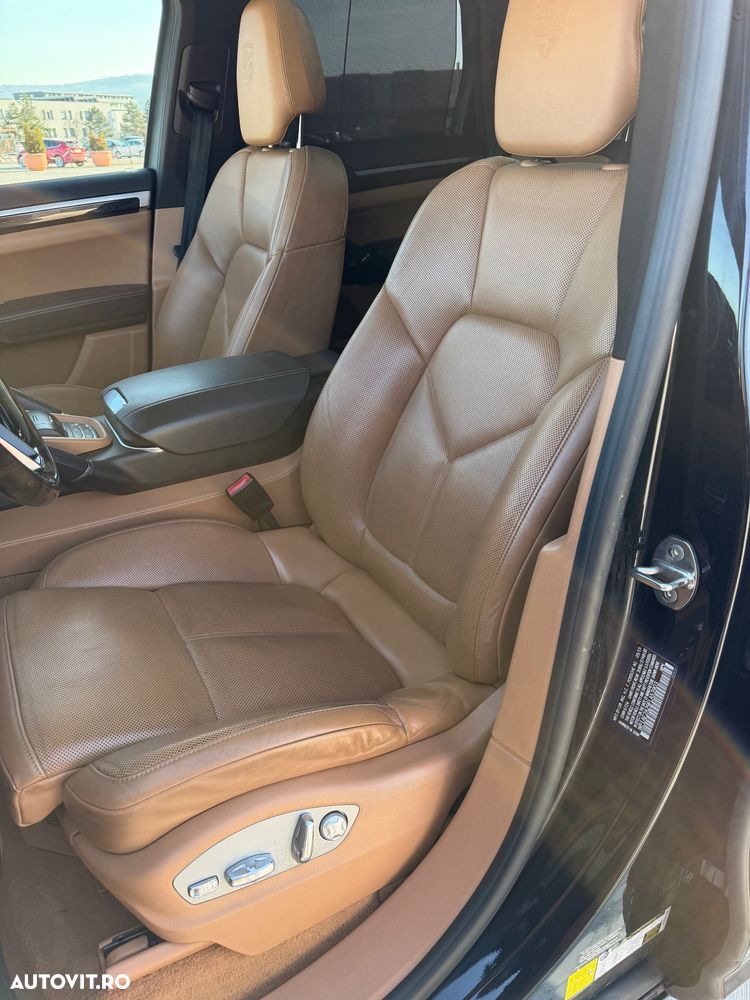 Porsche Cayenne S E-Hybrid Platinum Edition - 9