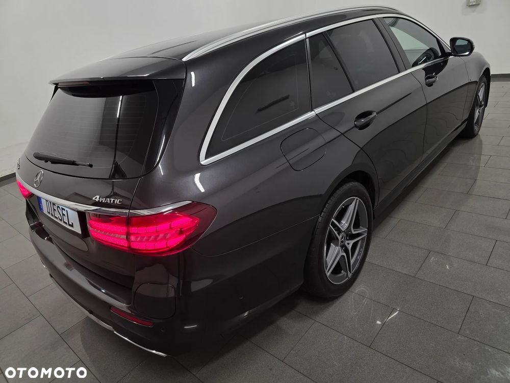 Mercedes-Benz Klasa E 300 de 9G-TRONIC AMG Line - 6