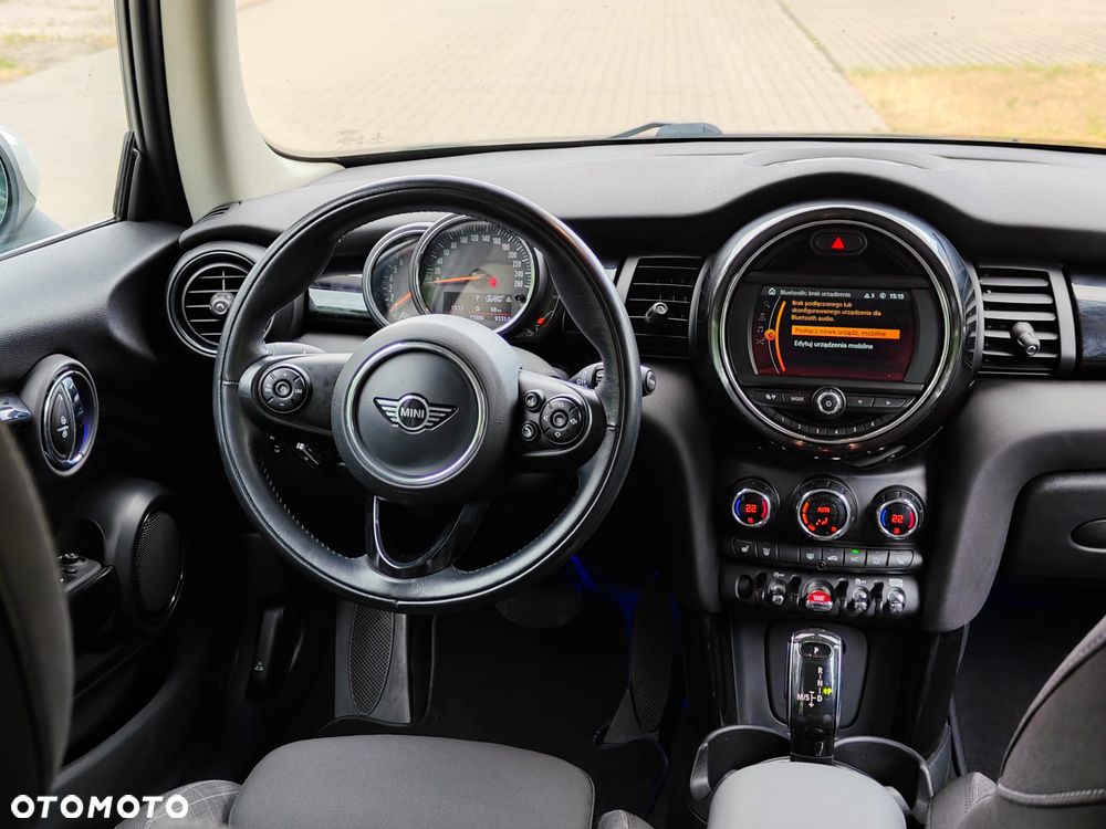 MINI Cooper Standard - 14