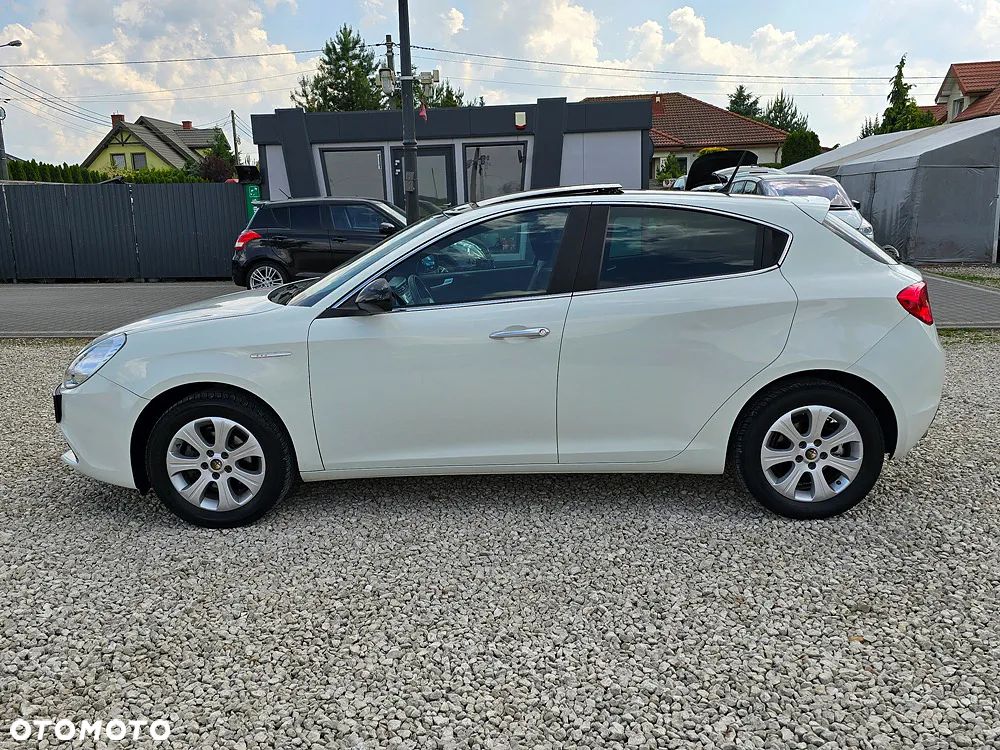 Alfa Romeo Giulietta 1.6 JTDM 16V Impression - 9