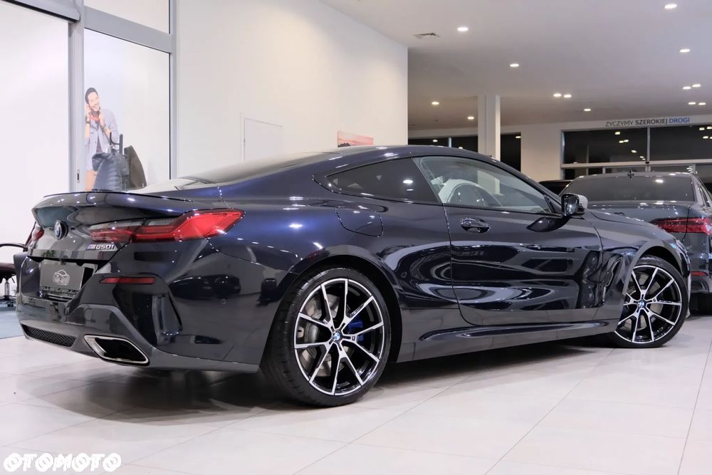BMW Seria 8 M850i xDrive - 10